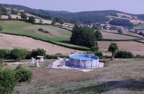 Montigny-en-Morvan Villa | 2 steps from :Lac de Pannecière and beach, private swimming pool