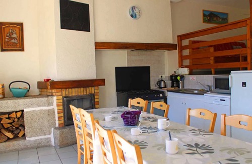 La Chabanne House | 200 m² House ∙ 5 bedrooms ∙ 12 guests