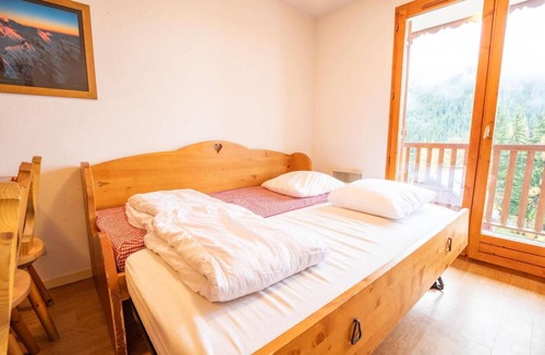 Valfrejus Apartment | 200m from resort center, 1st floor, view mountain, balcony, parking, tv, ski locker, 36m², Valfréjus