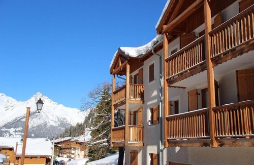 Valfrejus Apartment | 200m from resort center, 1st floor, view mountain, balcony, parking, tv, ski locker, 36m², Valfréjus
