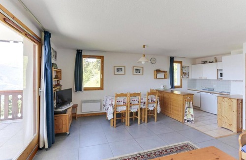 Vallandry Apartment | 200m from resort center, 1st floor, terrace, tv, 75m², Peisey-Vallandry
