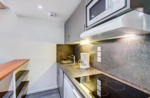 Peyragudes Apartment | 20m from shops, sauna, jacuzzi, hammam, balcony, parking, tv, ski locker, 55m², Peyragudes