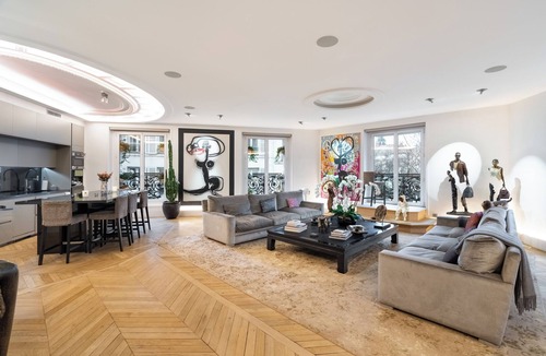 6th Arrondissement Apartment | 280m2luxury Floatingabove Paris’s most storied brasseries-Deux Magots,Café Flore