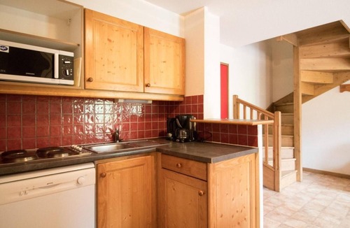 Val Cenis Apartment | 2nd floor, view mountain, balcony, tv, ski locker, 64m², Val Cenis