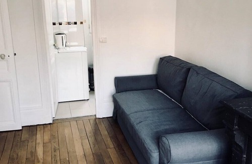 Quartier de la Salpetriere Apartment | 2P in the Latin Quarter, Saint Marcel (Mobility Lease)