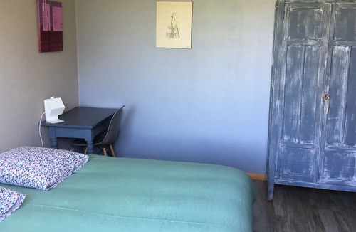Montferrand-le-Chateau House | 3 bedroom cottage, quiet with private barbecue garden and terrace near Besançon