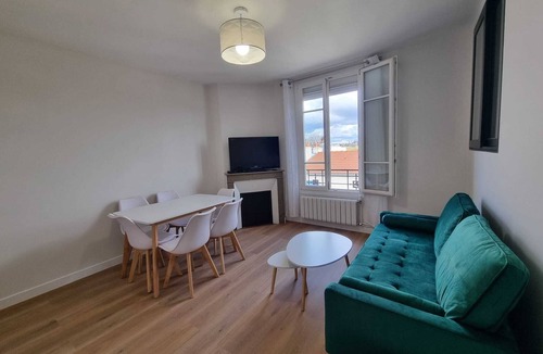 Arcueil Apartment | 3 Bedroom Apartment - Near Paris & Beautiful Views