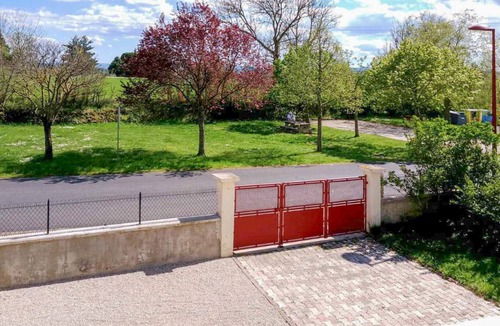 Ceaux-d'Allegre House | 3 bedroom pet friendly home in Céaux-d'Allègre