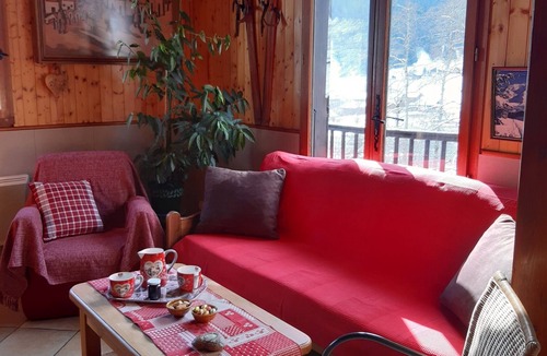Beaufort Ski Chalet | 3 Bedrooms Chalet In Beaufort
