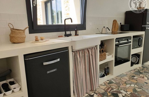 Senlisse Cottage | 3 Charming Cottages with Garden, Near Paris