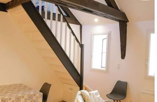 Saint-Flour Apartment | 3-star city center duplex