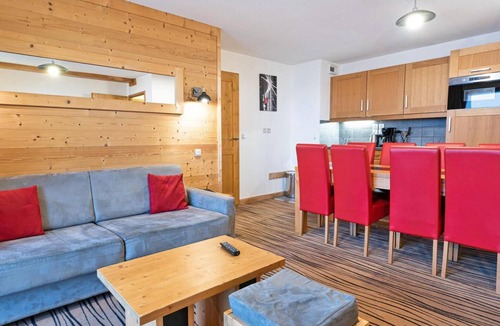 Les Saisies Apartment | 300m from shops, fitness, swimming pool, sauna, hammam, terrace, balcony, tv, ski locker, 24-32m²