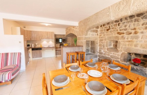 Albaret-le-Comtal House | 4/6 person gîte at Ferme Lionnet