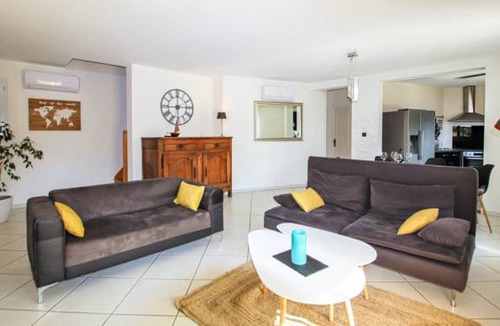 Espeluche House | 4 bedroom accommodation in Espeluche