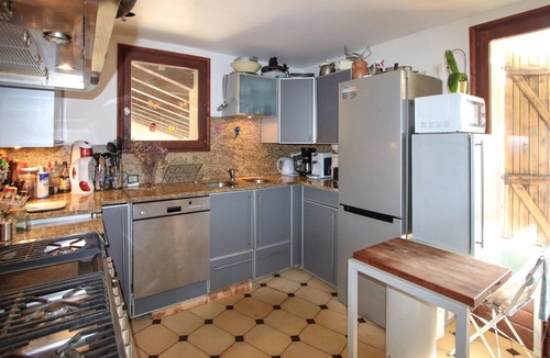 Mercuer House | 4 bedroom accommodation in MERCUER