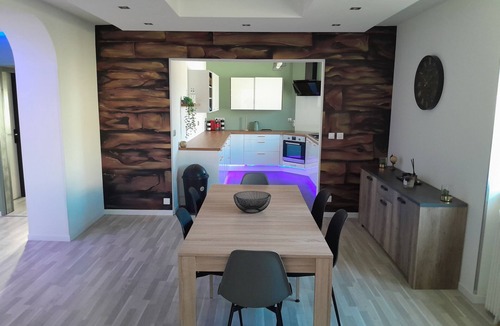 Ramecourt House | 4-bedroom house with private jacuzzi near the Mirecourt auto/moto circuit