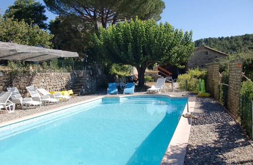 Chassiers Apartment | 4-person gîte in southern Ardèche. Shared swimming pool. 17 Km from Gorges de l'Ardèche,