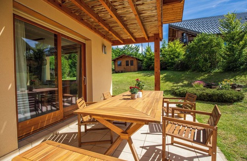 Villard-de-Lans Villa | 4-Star Les Roses du Vercors Inn