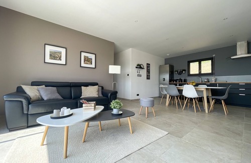 Brujas Villa | 4* villa with 2 bedrooms, air conditioning and private pool