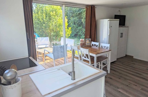 L'Isle-sur-la-Sorgue Ski Chalet | 42M2 AIR-CONDITIONED CHALET WITH PRIVATE NATURAL POOL AT L'ISLE SUR LA SORGUE