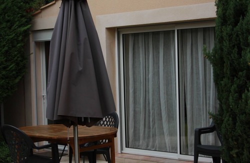 Taillades Cottage | 4pers air-conditioned gite with heated pool at Les Taillades in the Luberon