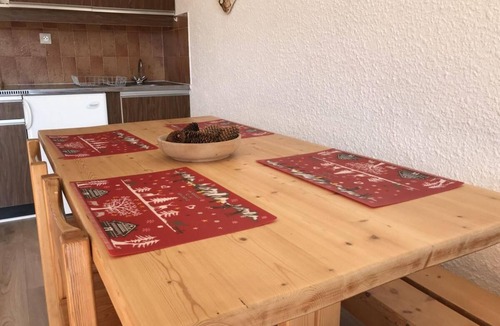 Correncon-en-Vercors Apartment | 4th floor, balcony, tv, 32m², Villard de Lans