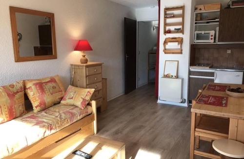 Correncon-en-Vercors Apartment | 4th floor, balcony, tv, 32m², Villard de Lans