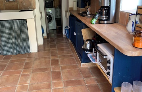Ozillac Cottage | 5 Mins from Les Thermes a Jonzac and Les Antilles! House, Gym swimming pool