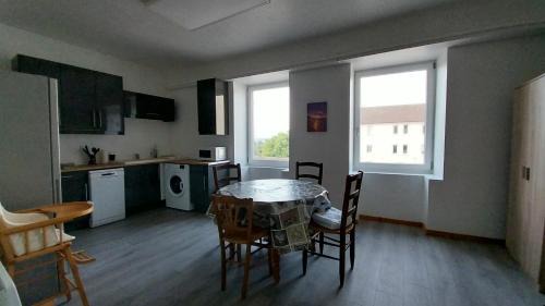 Arinthod Apartment | 50 nuances de couleurs