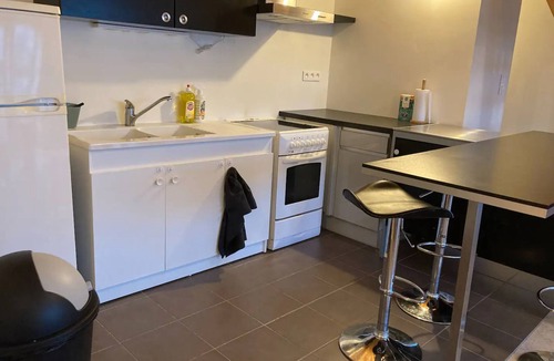 Saint-Francois d'Assise Apartment | 500 metres from the exhibition centre, large apartment with fitted kitchen