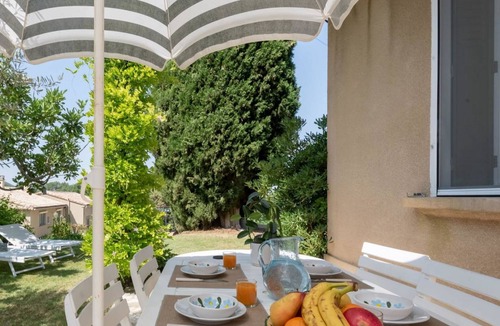 Saint-Roman-de-Malegarde Villa | 60 m² Villa ∙ 2 bedrooms ∙ 4 guests