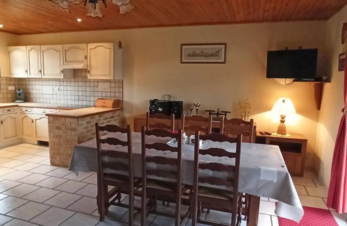Fontenoy-le-Chateau House | 70 m² House ∙ 2 bedrooms ∙ 4 guests