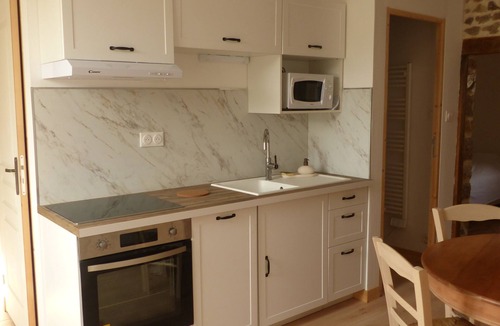 Germolles-sur-Grosne House | 8 minutes from Lake Saint Point. A country house ideal for families