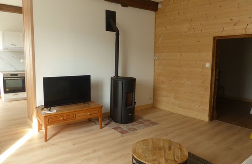Germolles-sur-Grosne House | 8 minutes from Lake Saint Point. A country house ideal for families