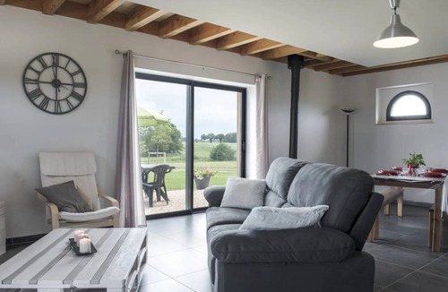 Chapeau House | 80 m² House ∙ 2 bedrooms ∙ 4 guests