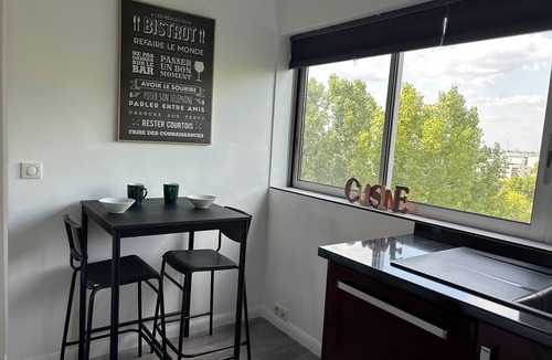 Fresnes Apartment | 82 m2/Modern/Free parking/Metro 14 10min + RER B 7 minutes away
