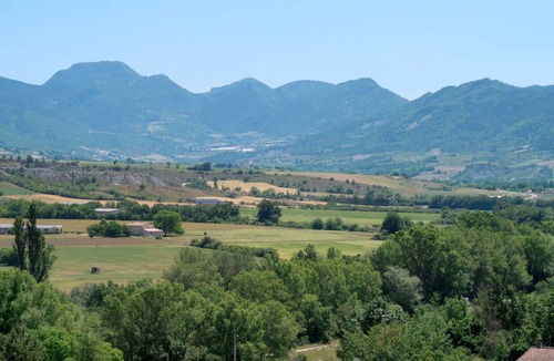 Sainte-Jalle Other | 90 m² Accommodation ∙ 3 bedrooms ∙ 6 guests