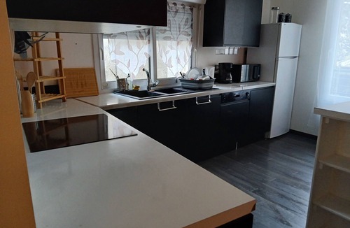 Aubiere Apartment | 90 m2 air-conditioned apartment with terrace