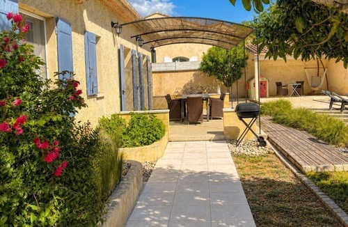 Mazan House | A charming vacation home, nestled in a quiet spot at the foot of Mont Ventoux!