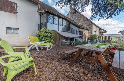 Collonge-en-Charollais House | A l'ombre du Cèdre - Grand Jardin