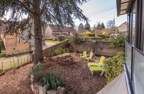 Collonge-en-Charollais House | A l'ombre du Cèdre - Grand Jardin