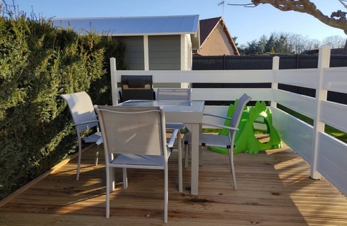 Sassenay Bed & Breakfast | " A la Bonne Étape" à 800 m Eurovélo6