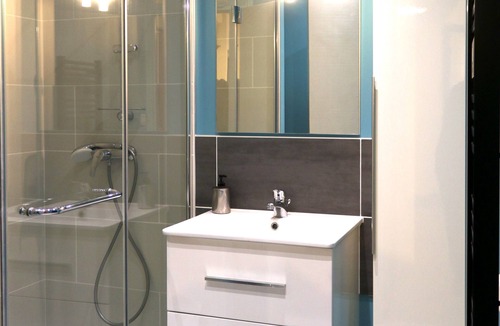 Up 1.5 Saint-Ferreol Apartment | A new apartment with old-world charm in the center of Besançon.
