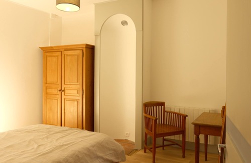 Up 1.5 Saint-Ferreol Apartment | A new apartment with old-world charm in the center of Besançon.