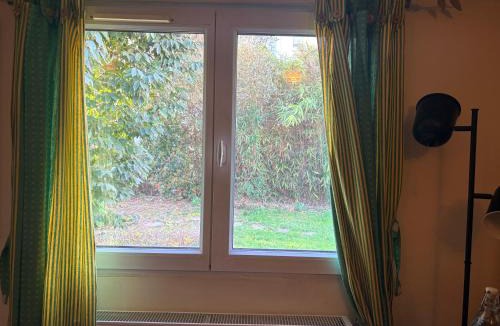 Vitry-sur-Seine House | A room and garden close to Paris