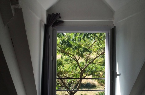 Nazelles-Negron House | A vacation rental with a pool in the countryside, less than 10mm from Amboise!