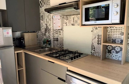Sadirac House | Acacia 4-Room Mobile Home for 6 People, Air-Conditioned + TV