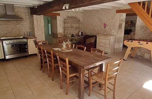 Cherac Bed & Breakfast | Acacia at Gite du Calme B&B, Enchanting Bedroom for 2 people close to Cognac