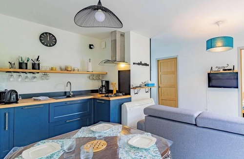 Saint-Augustin-des-Bois Ski Chalet | Accessible chalet & Indoor heated swimming pool