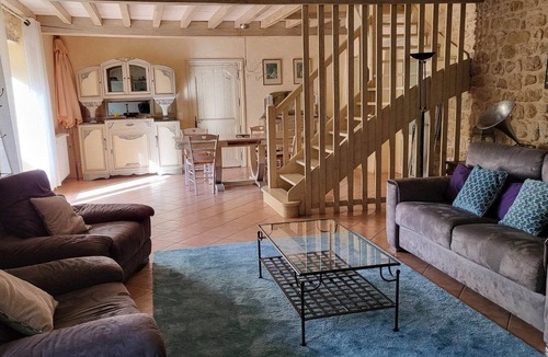 Vezac House | Agréable Maison en Pierres, à Quelques Minutes des Châteaux